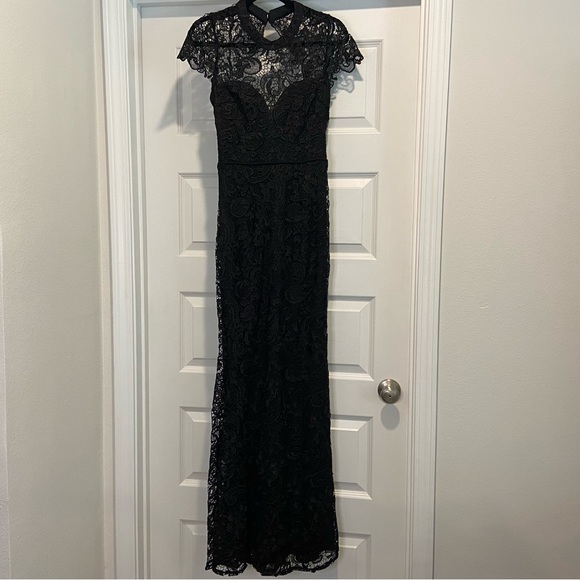 MANIJU Dresses & Skirts - MANIJU Elegant Black Lace Maxi Evening Dress Cutout Open Back Size S